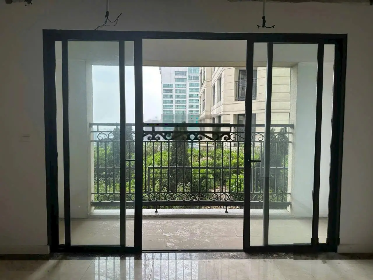 Căn hộ 146m2 duy nhất còn lại chủ đầu tư giá hấp dẫn view vườn cây trên cao, Hồ Tây thoáng mát