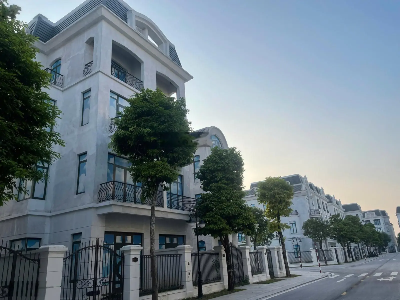 Bán Căn Nhà Song Lập Hướng Tây Nam - 154m - Phân Khu Mẫu Đơn - Vinhomes Star City, Thanh Hóa