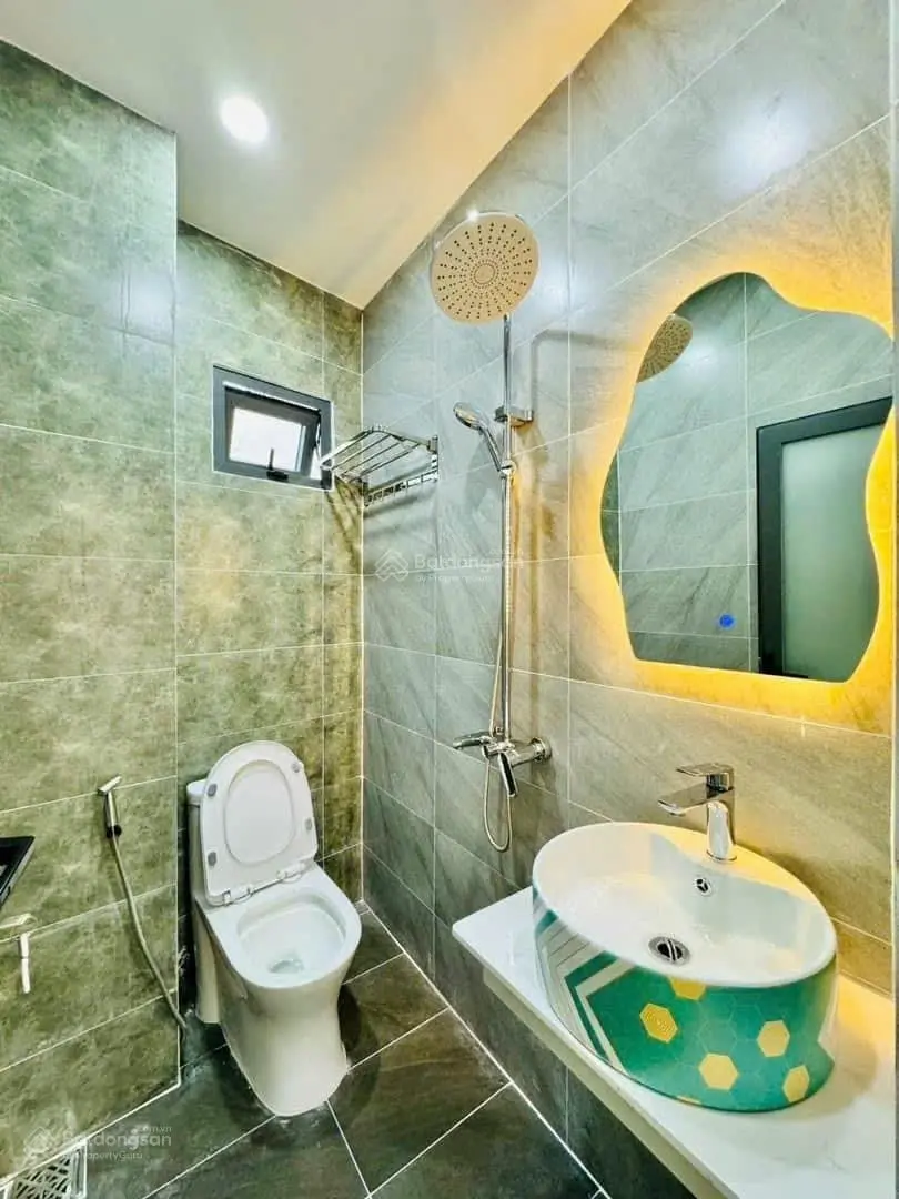 Nhà hẻm xe hơi cách MT 3 căn Tăng Bạt Hổ Phường 11 Quận Bình Thạnh
