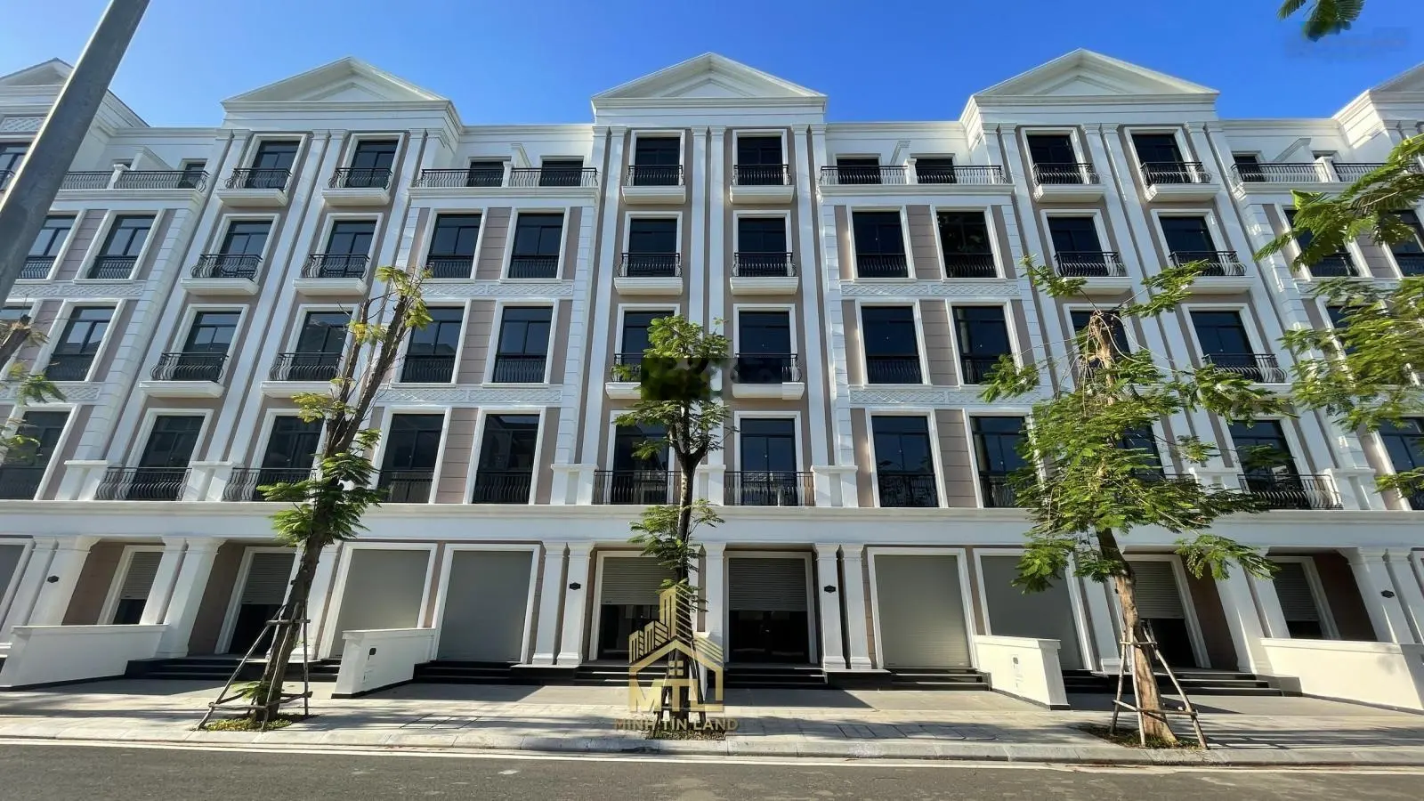 Nhà phố liền kề 96m2 thiết kế 5 tầng tại Vinhomes Grand Park. Liên hệ 0828/030/977 Thiện