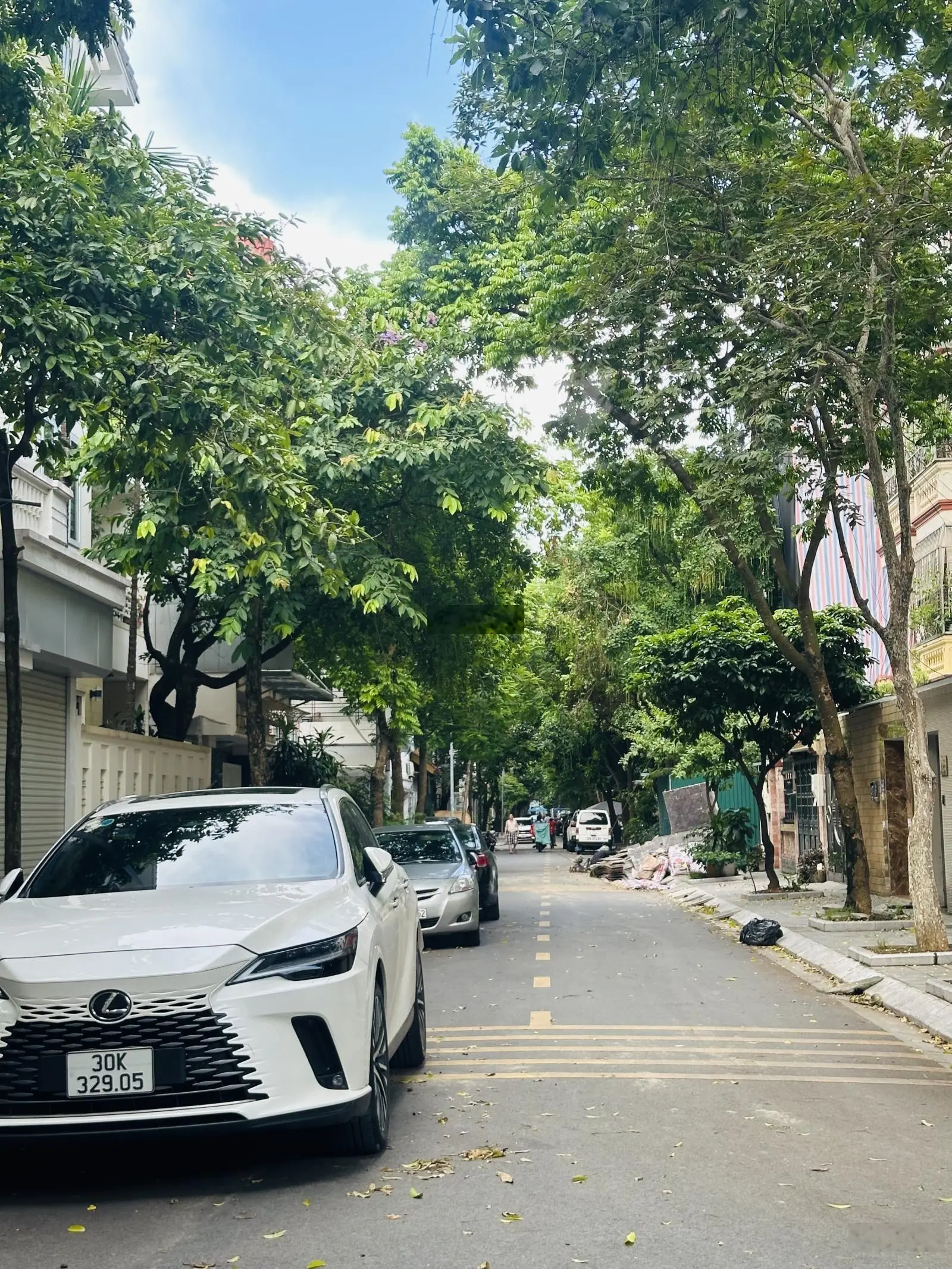 Bán nhanh nhà đẹp Hoàng Đạo Thành 35m*5T*3.8m MT - kinh doanh - ô tô 5m - ở ngay - giá nhỉnh 6 tỷ