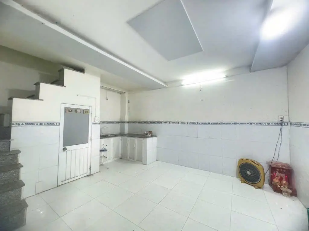 BÁN NHANH NHÀ TRỐNG Đường Phạm Văn Đồng Phường 1 Quận Gò Vấp,DT:21,32m2/1.890 Tỷ,Sổ Chính Chủ