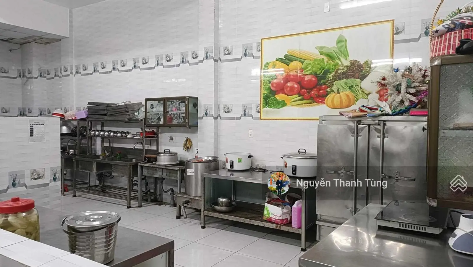 Mặt tiền kinh doanh hơn 241m2 - ngang 6m, nở hậu - 6 tầng - thang máy - gần trường Võ Trường Toản