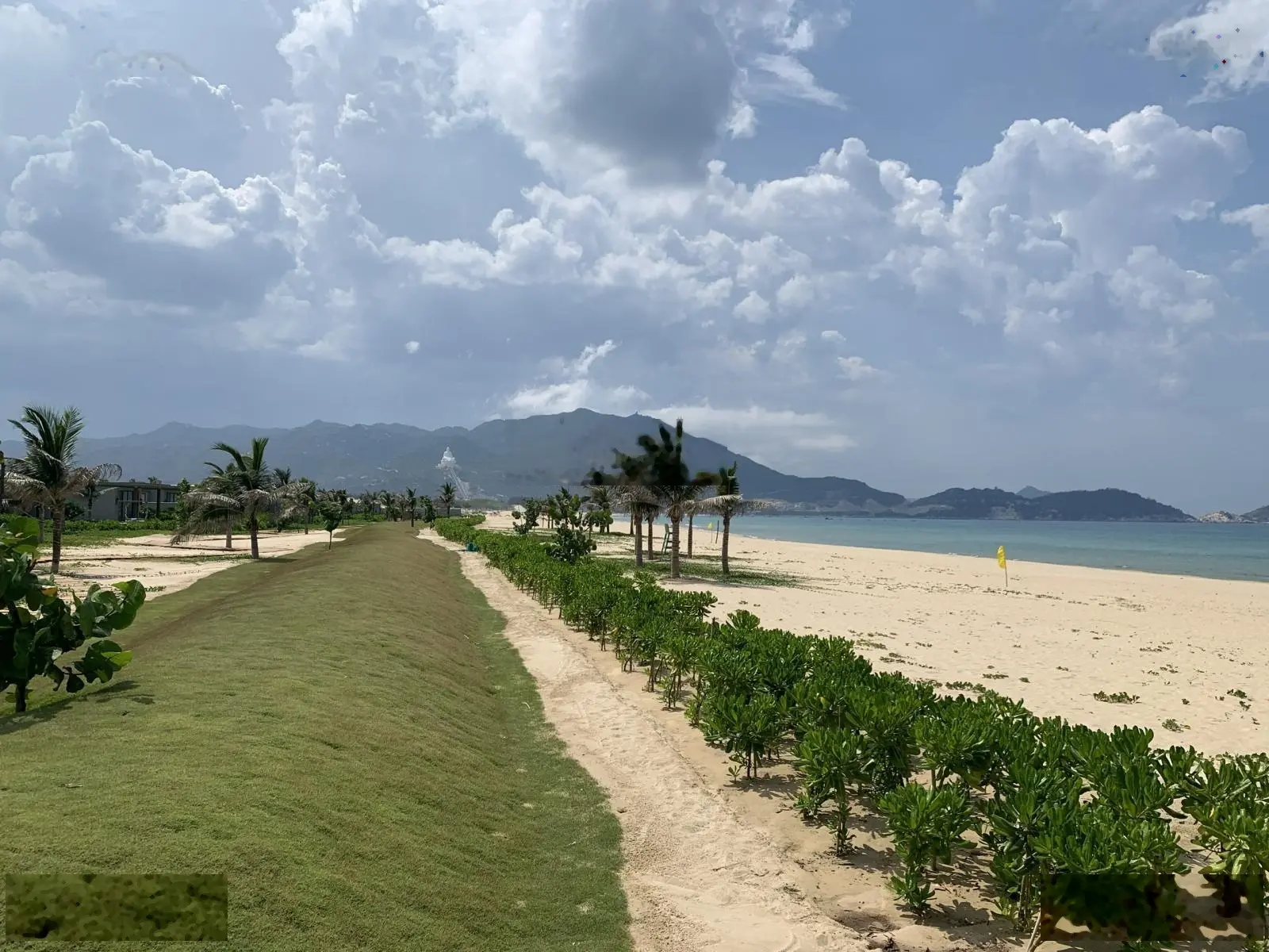 Maia Beach Front Villa - nơi thềm nhà là biển. Giá cực hấp dẫn, LH 0905 399 ***