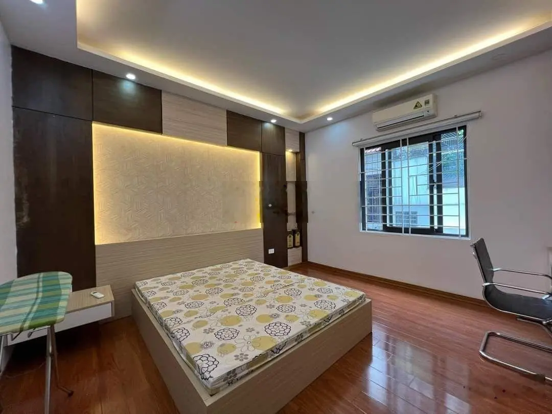 Bán gấp nhà siêu vip Mai Dịch lô góc 70m2 x 7 tầng ô tô tránh văn phòng kinh doanh đều đỉnh