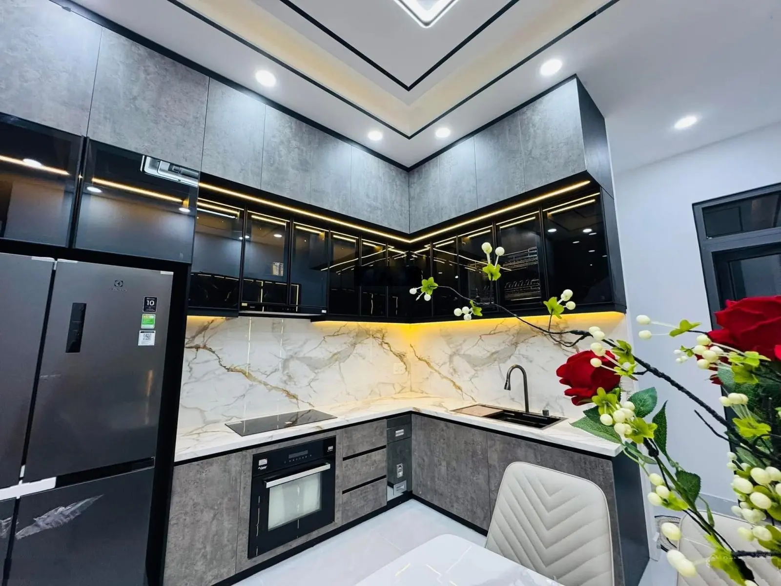 Nhà 4 tầng 64m2- nhỉnh 7tỷ-4PN, 5WC-Chuyên Dùng 9-liền kề PMH-sổ hồng riêng hoàn công đủ