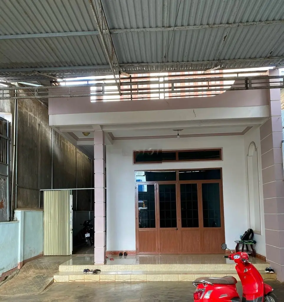 Bán nhà mặt tiền quốc lộ 14, ngay chợ, phù hợp kinh doanh