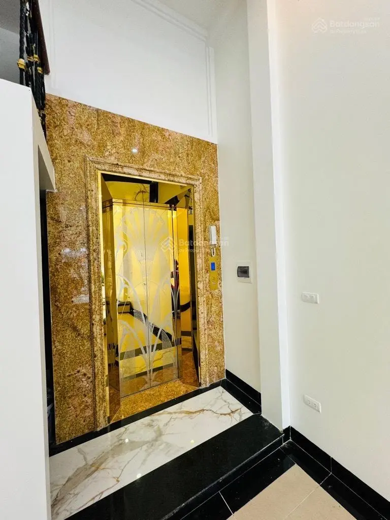 Mặt Bờ Sông Sét hàng xóm chung cư Nam Đô 45m2 x 6 tầng thang máy kinh doanh bất chấp nhỉnh 14 tỷ