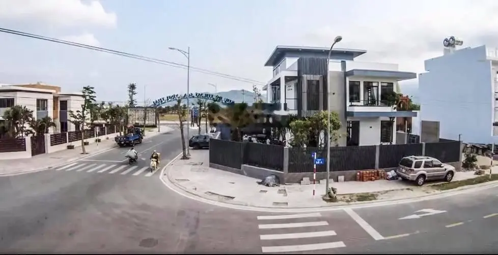 Bán lô Góc Hiếm Đường Số 13 Đối Diện TTTM - Hà Quang 2