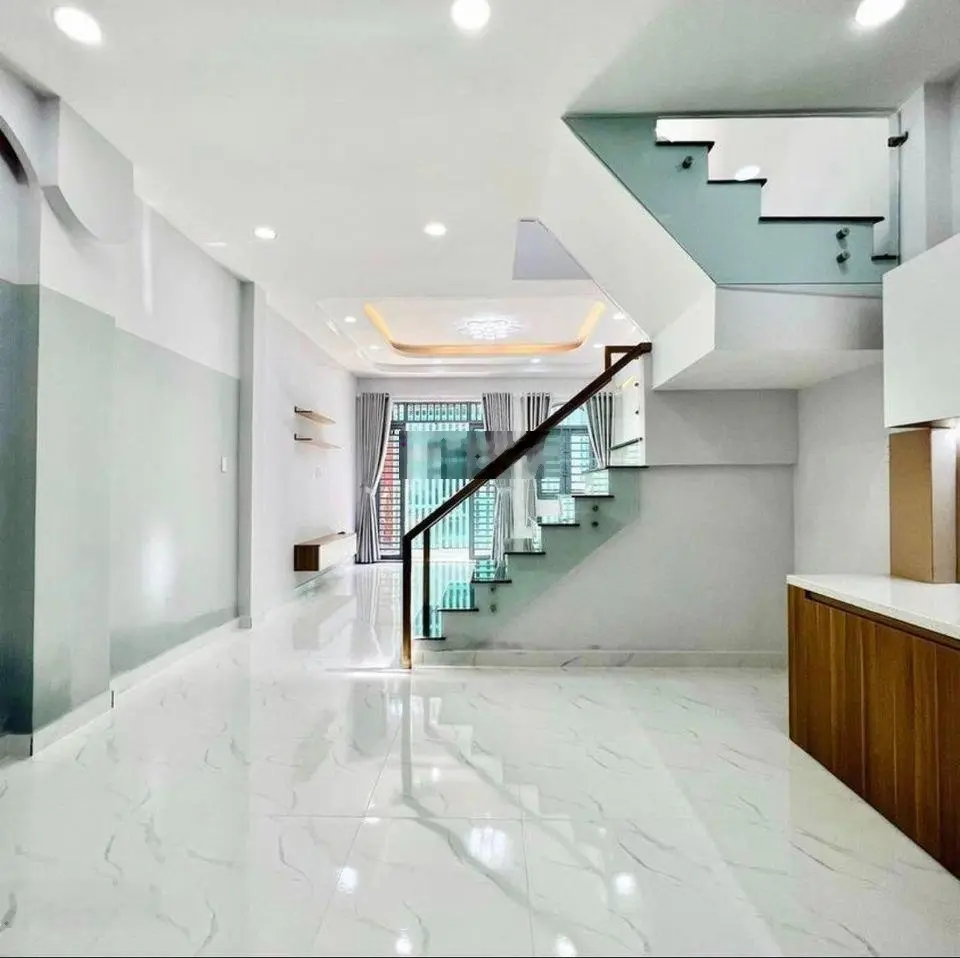 Chính chủ bán gấp nhà SHR, 54m2, 1 lầu 2PN, nhà mới đẹp, đúc kiên cố, GPXD, hoàn công đủ