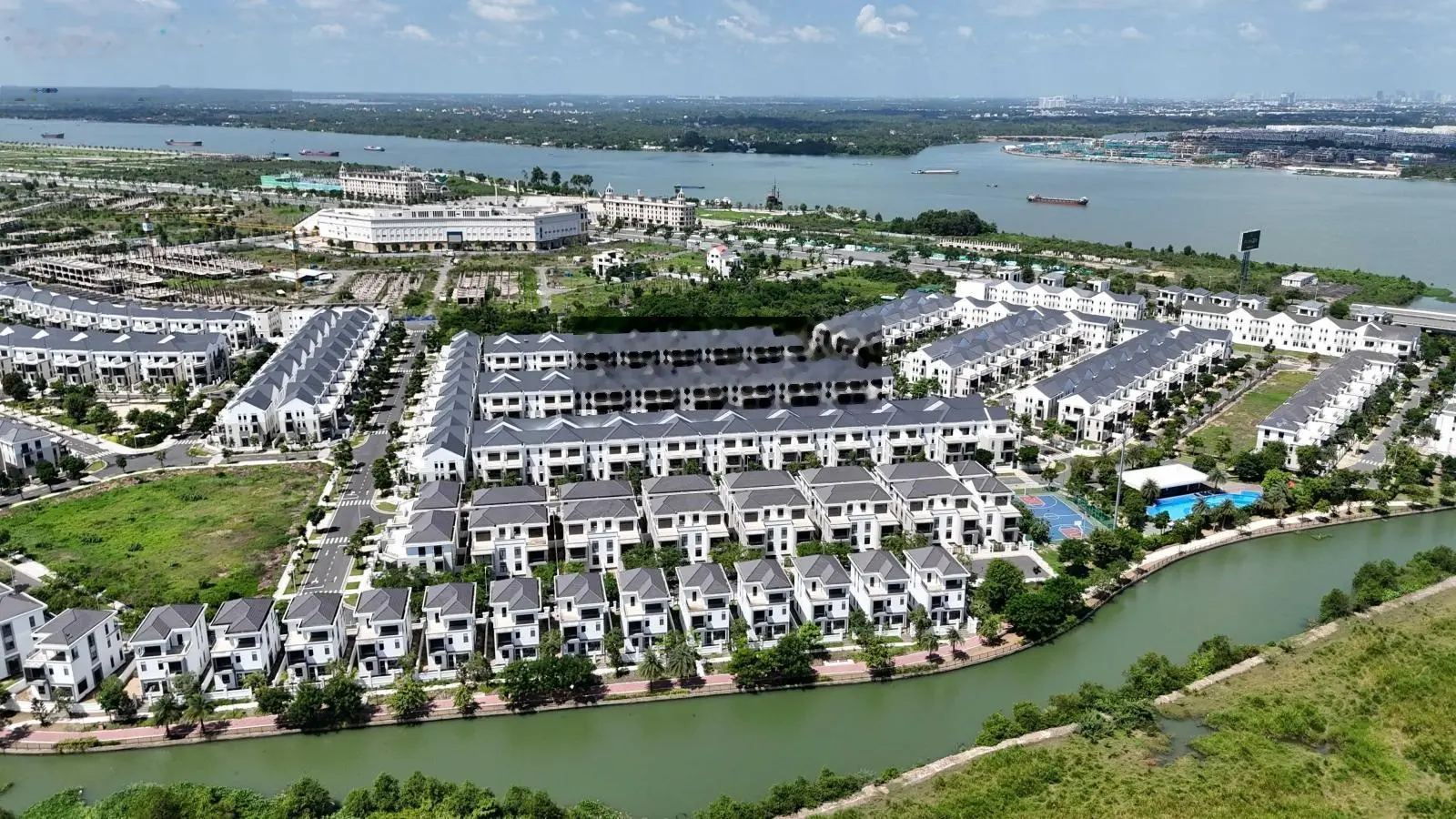 BÁN CẮT LỖ 1,2TỶ BAO PHÍ SANG TÊN CĂN NHÀ PHỐ 8X20 GIÁ GỐC 9,2 TỶ BÁN 8 TỶ KHU ELITE1 CẠNH SÔNG LỚN