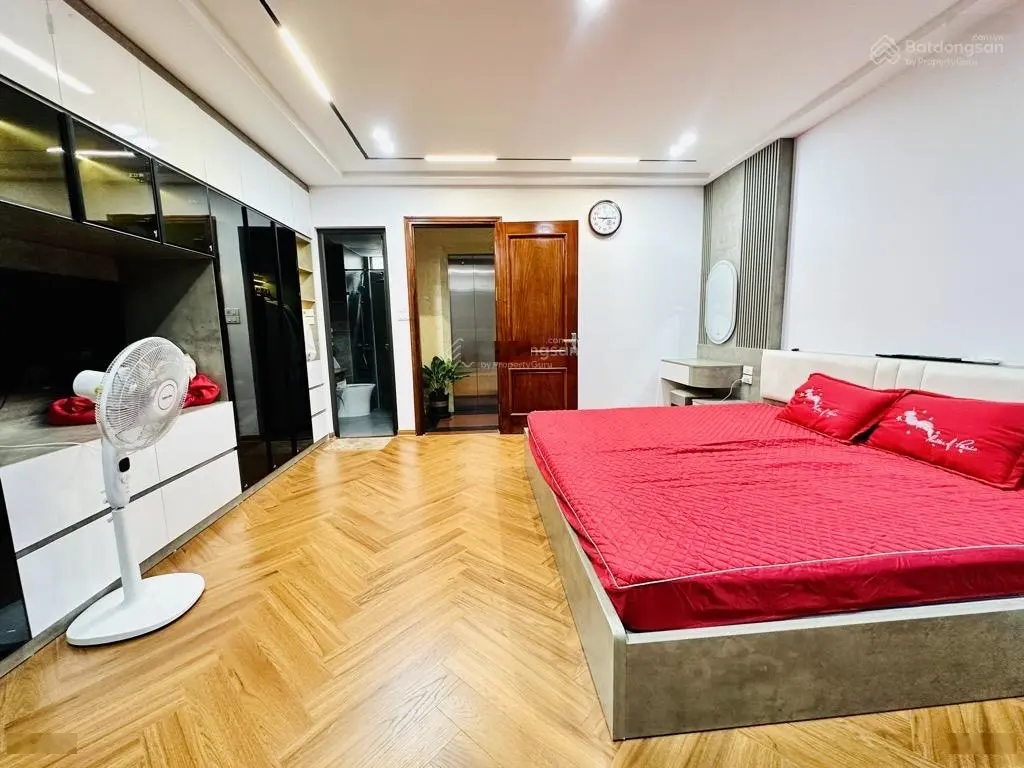 Bán nhà đẹp cầu thang máy fun nội thất ngọc lâm long biên hà nội 40m2