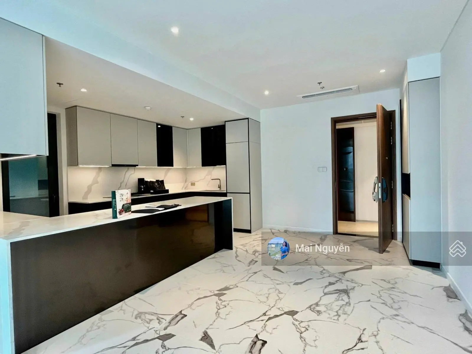 Bán gấp căn hộ Metropole 79m2 giá 12.4 tỷ all in