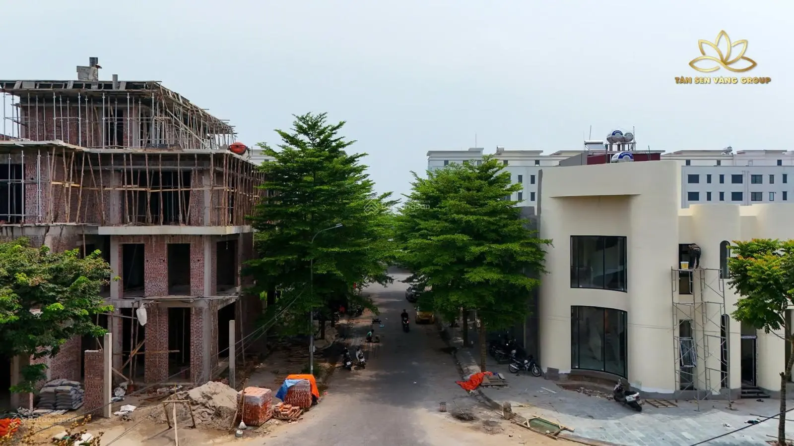 Bán lô đất làn 2 KĐT Vườn Hồng, giá cực tốt LH 0326 569 ***