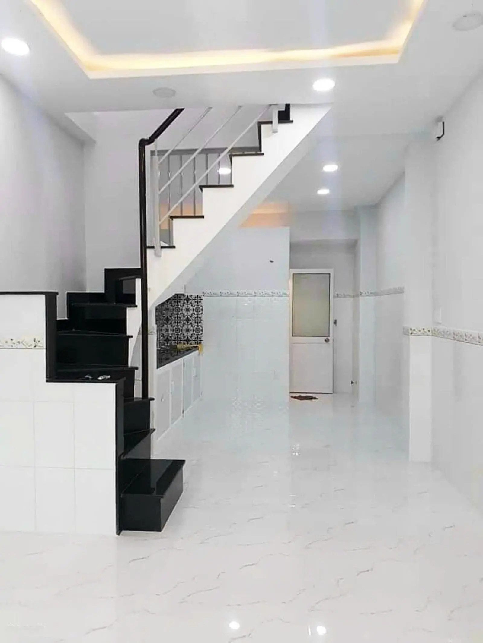HẺM 3 GÁC ĐUA, 36M2 QUẬN 3, 2 TẦNG, KO QH, KO LỖI PHONG THỦY, AN NINH