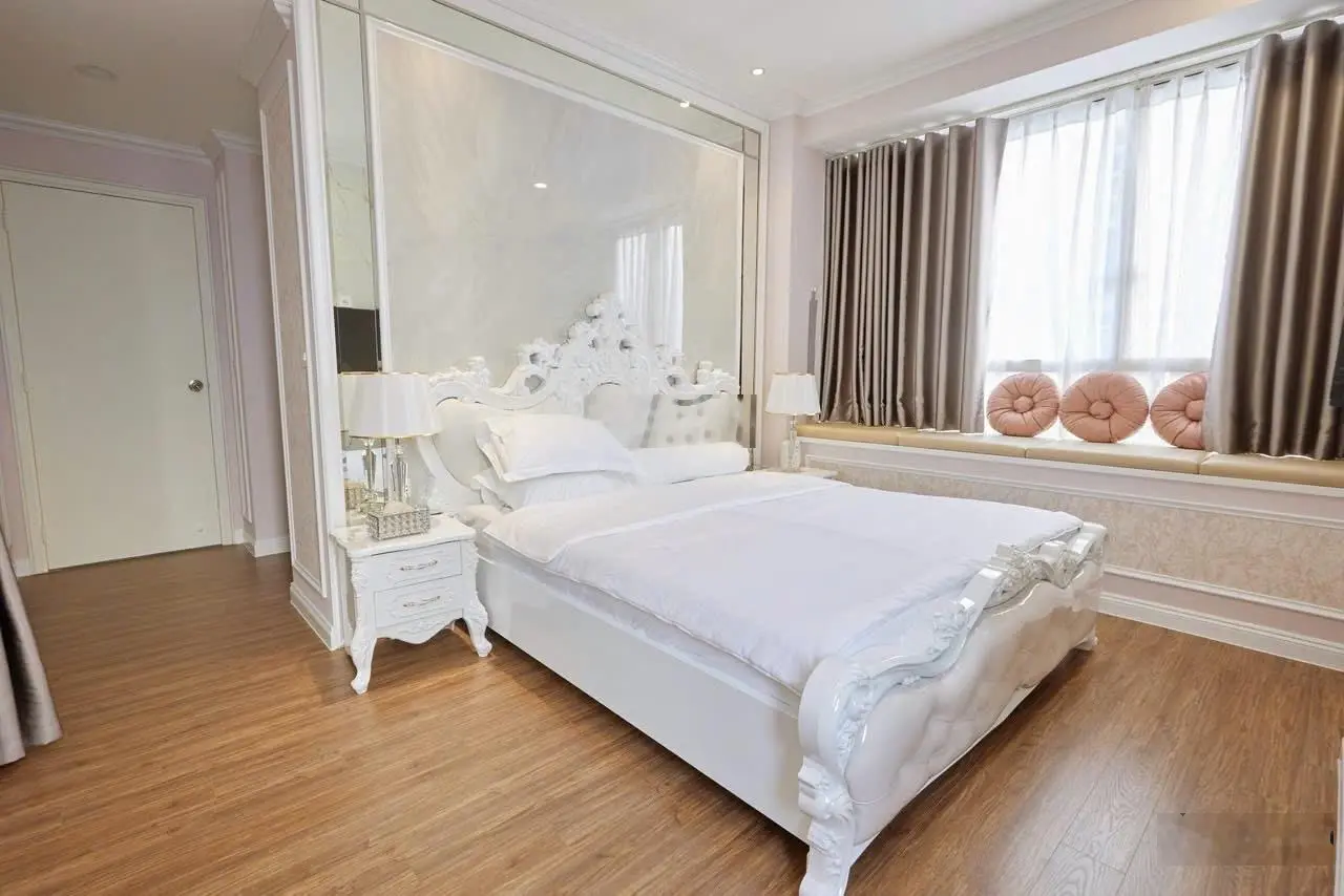 Bán Căn hộ 106m2 SUNRISE CITY South lầu cao đ.Nguyễn Hữu Thọ ,Tân Hưng, Quận 7 (Đối diện Lottemart)