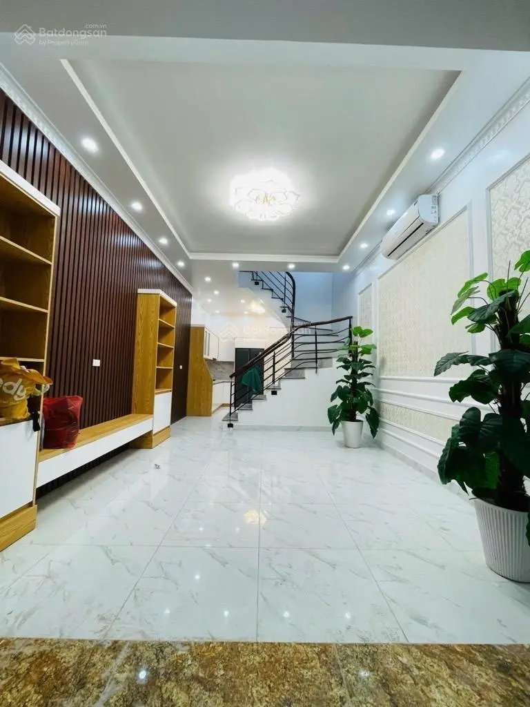 Nhà Kim Ngưu vị trí vàng kích thước vàng công năng vàng nhà 42m2, 4 tầng, MT 4.4m