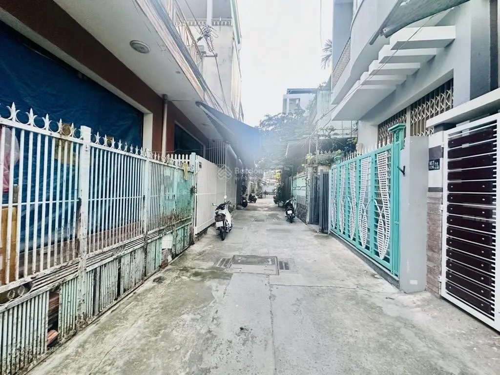 Nhà 3 tầng kiên cố ngay chợ đống đa chỉ nhỉnh 4 tỷ