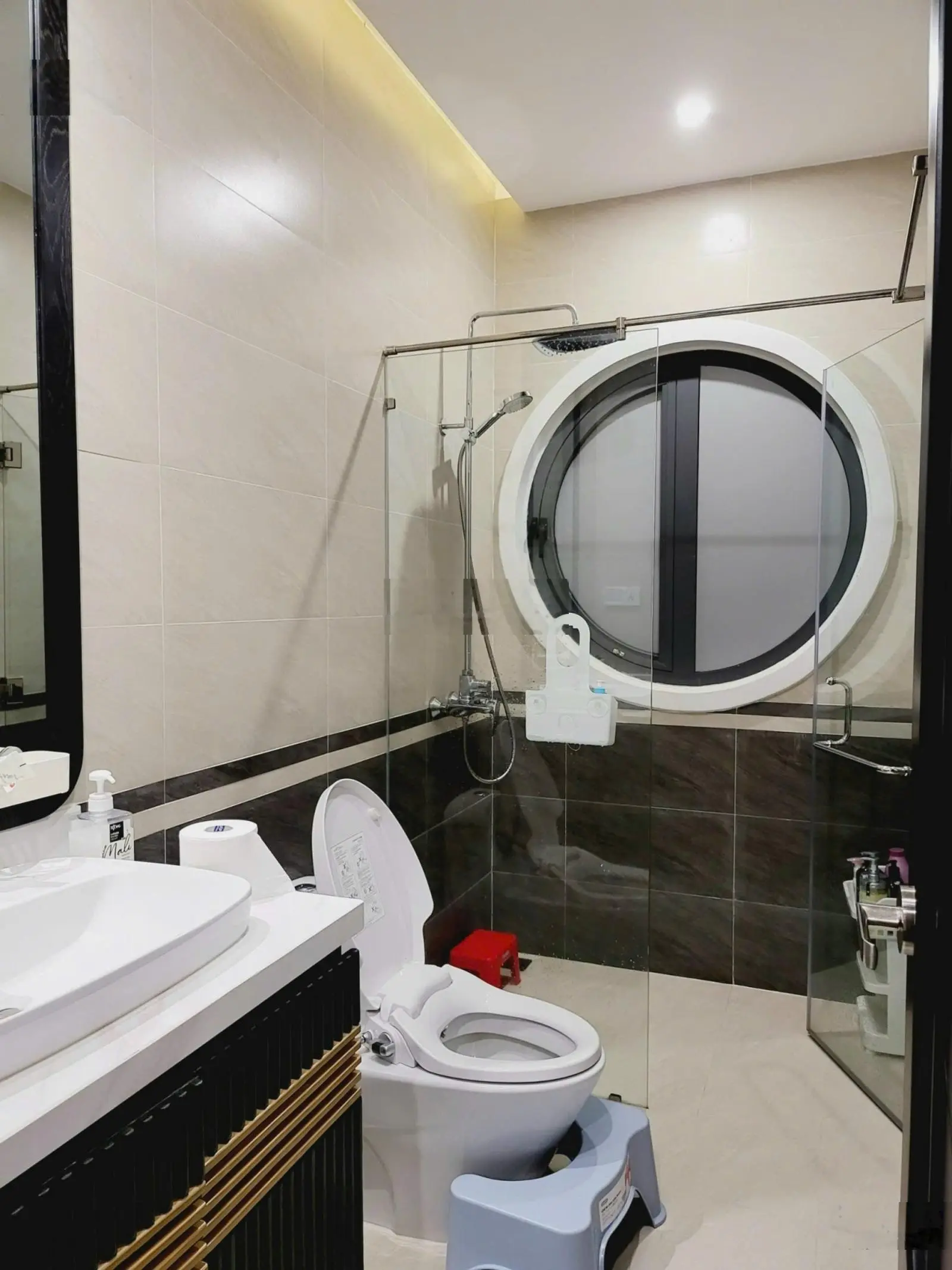 Nhà 3 tầng mặt tiền đường Số 7 Mỹ Gia, Gói 2 TP Nha Trang. Full nội thất đẹp. Giá 5.8 tỷ
