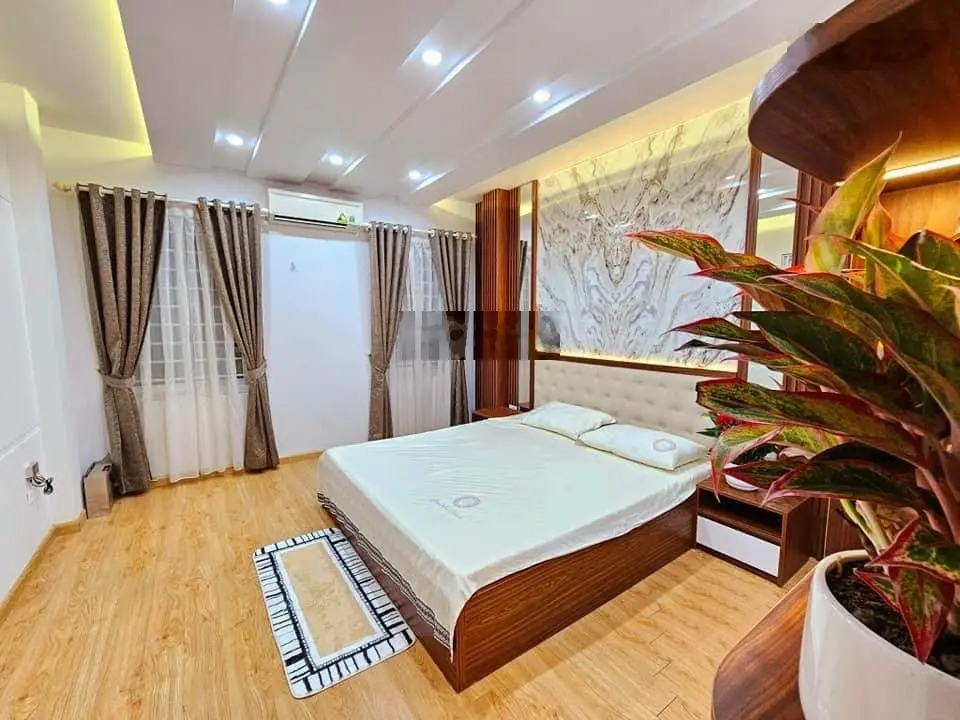 Siêu phẩm phố Đội Cấn - diện tích 35m2x6T - lô góc nội thất xịn - 50m ra oto - giá 6,85 tỷ