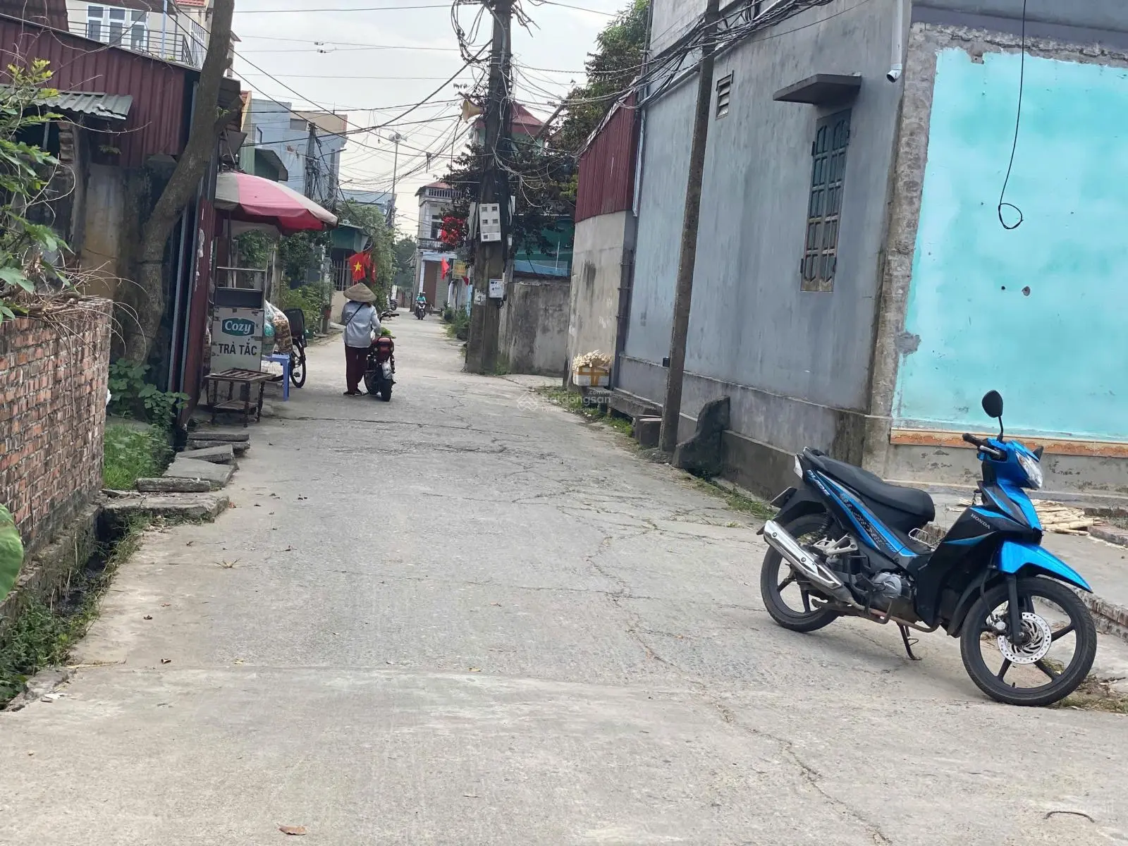 Bán lô góc 74m2 bìa làng Đường Yên Xuân Nộn, đường 8m giá đầu tư ngay KCN 300ha. Lh 0981 568 ***
