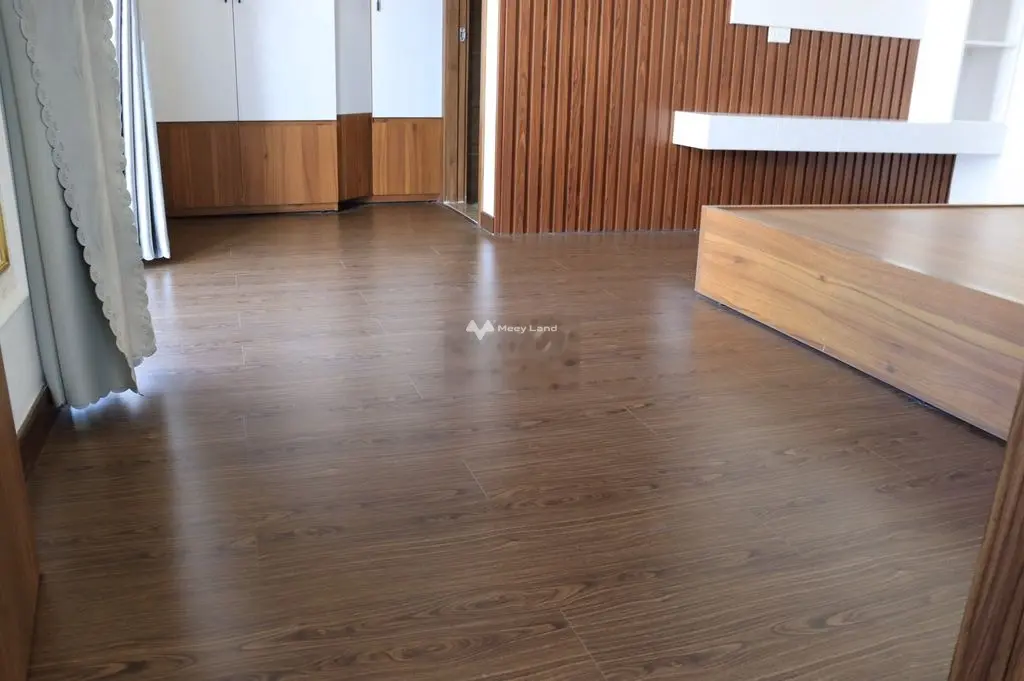 Giảm giá sâu căn nhà 2 tầng + sân vườn, 9x26m cách ĐL.Đồng Khởi 300m