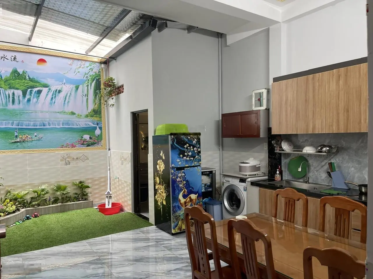 Chính chủ cần bán nhà xây mới cực đẹp gần chợ xóm nghèo phường dĩ an