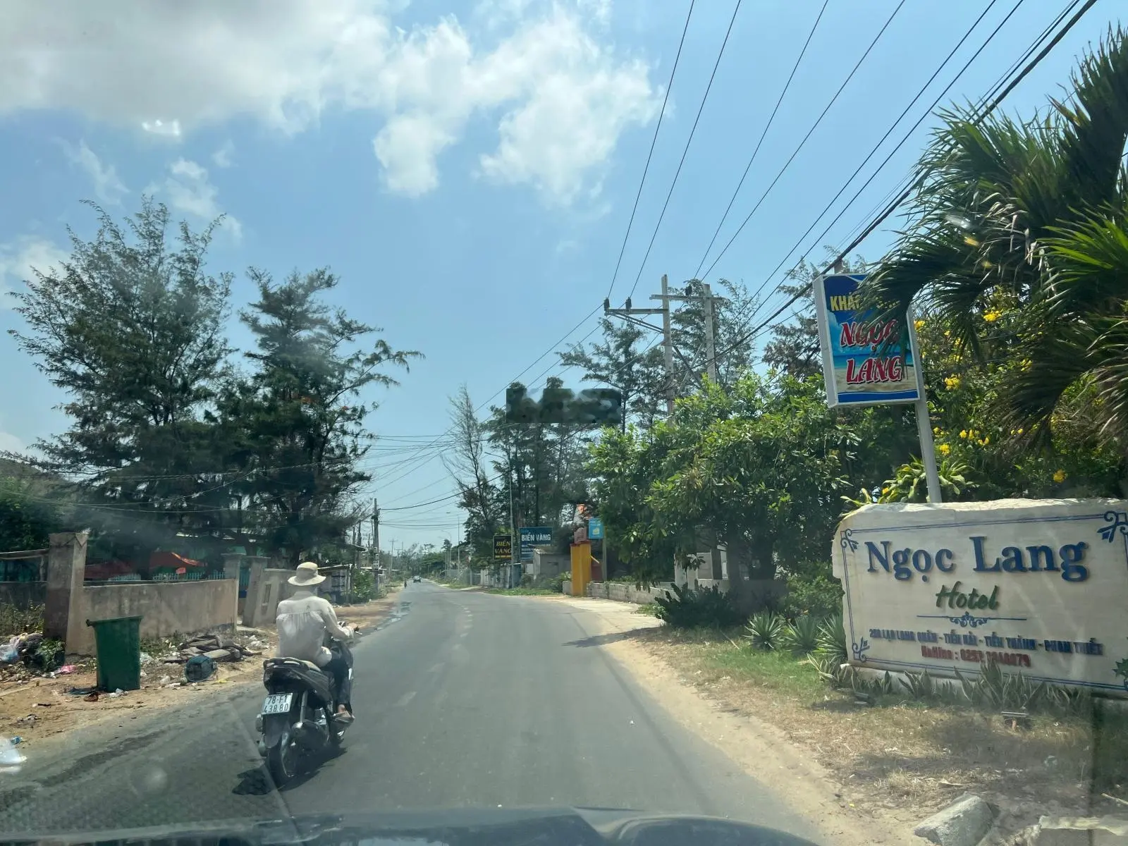 Cần bán lô đất bên đồi view biển - giá siêu rẻ - Lạc Long Quân, Tiến Thành, Phan Thiết