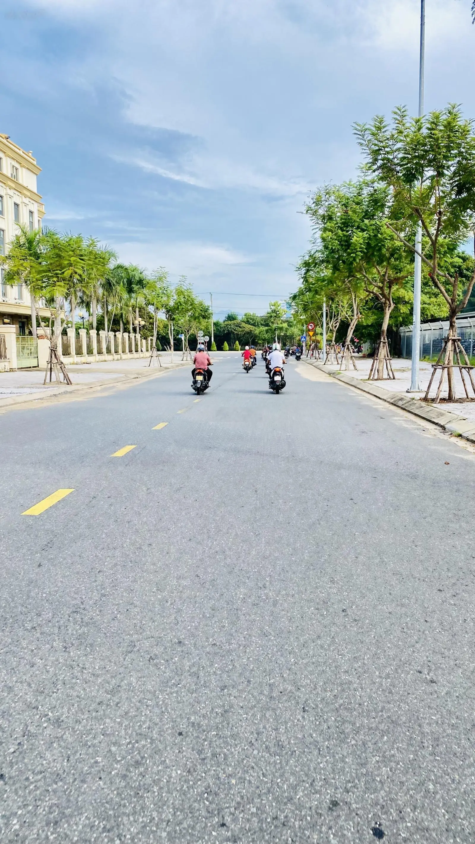 Độc quyền bán nhà Lê Tấn Trung trục chính phường Thọ Quang, Sơn Trà, Đà Nẵng