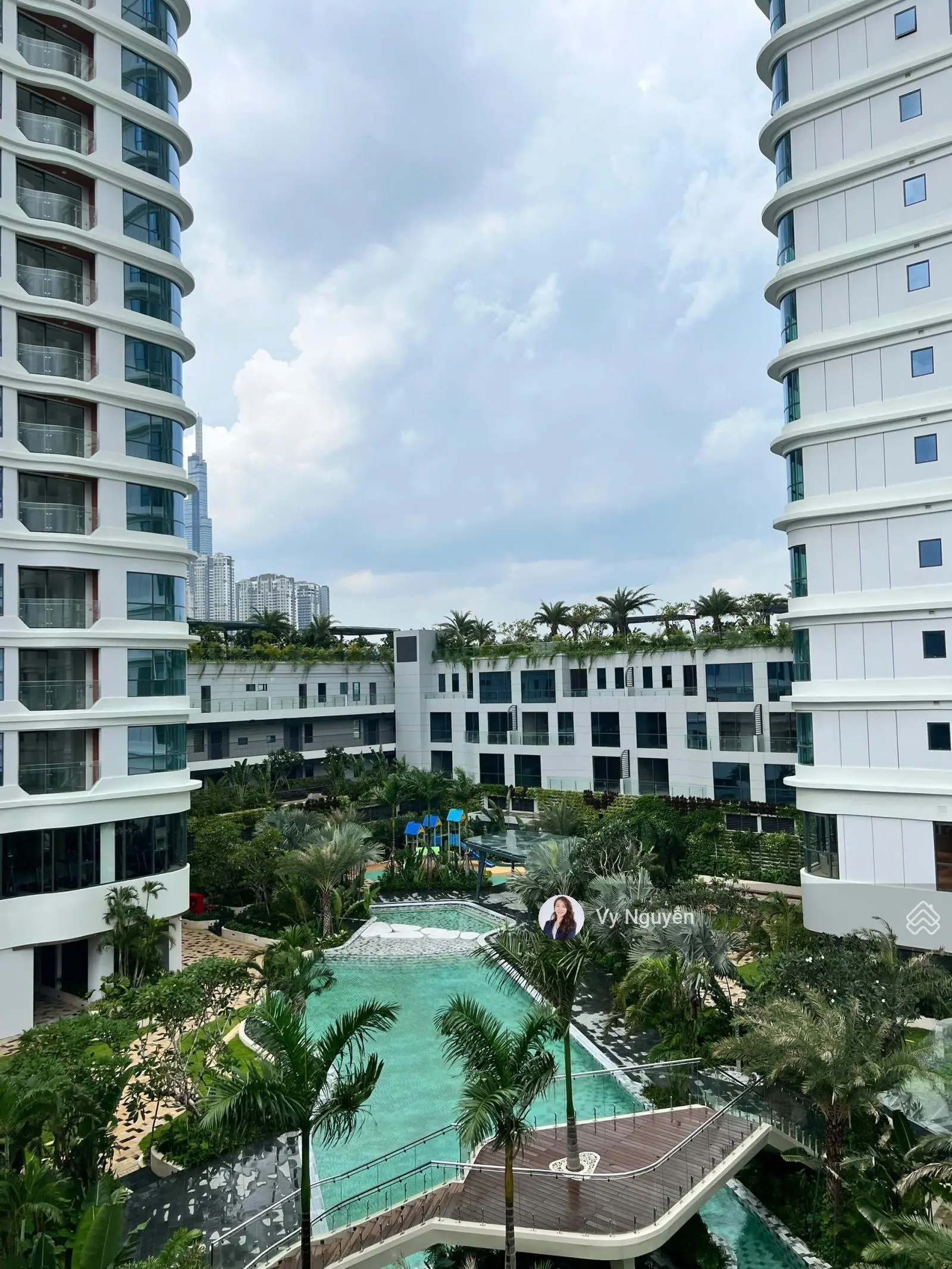 Bán nhà phố Zeit River Thủ Thiêm thiết kế 4 tầng sang trọng, mặt tiền rộng rãi