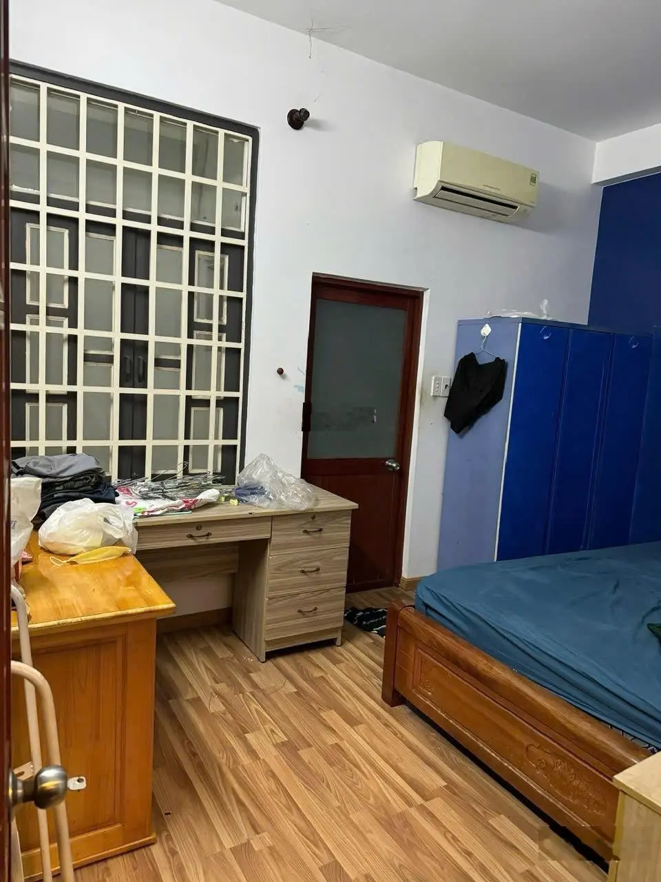 Nhà trung tâm hẻm Phước Long B , Q9 DT 4m x 15 m ( 60 m ) sàn 147 m )
