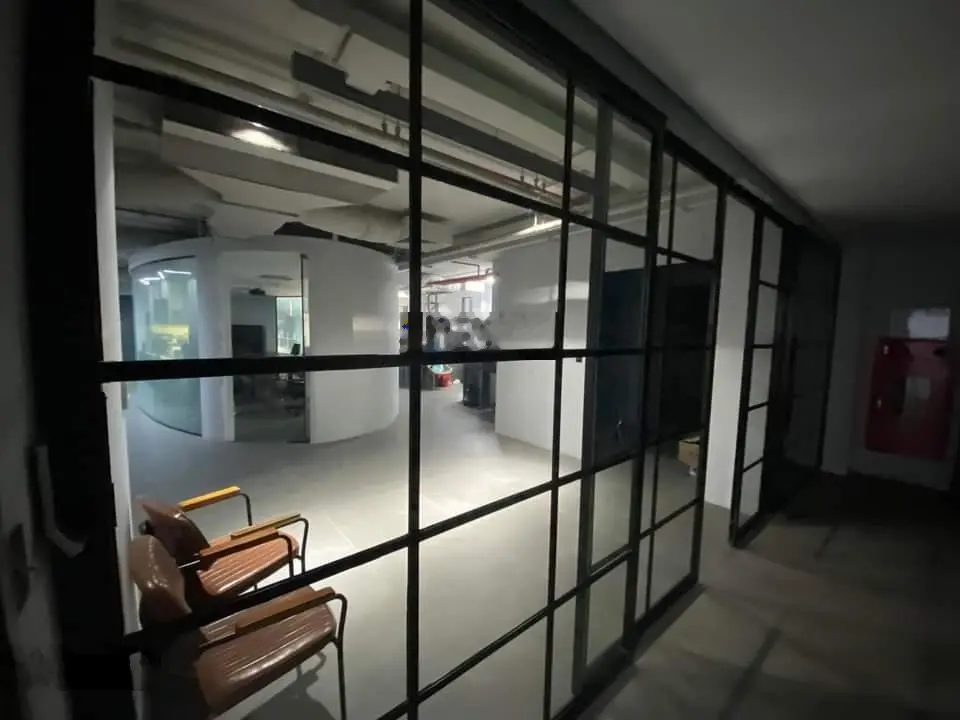 Bán Toà nhà mặt phố Võ Chí Công, Tây Hồ, HN. 270 m2, 9 tầng có hầm, MT 12m, cho thuê 5 tỷ, giá tốt