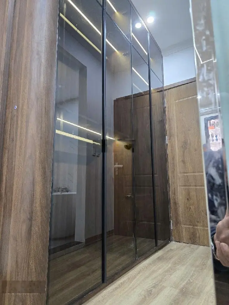 7 tầng thang máy - mới kính koong - full nội thất - kinh doanh - ô tô - ngõ thông - 40 m- 17,5 tỷ