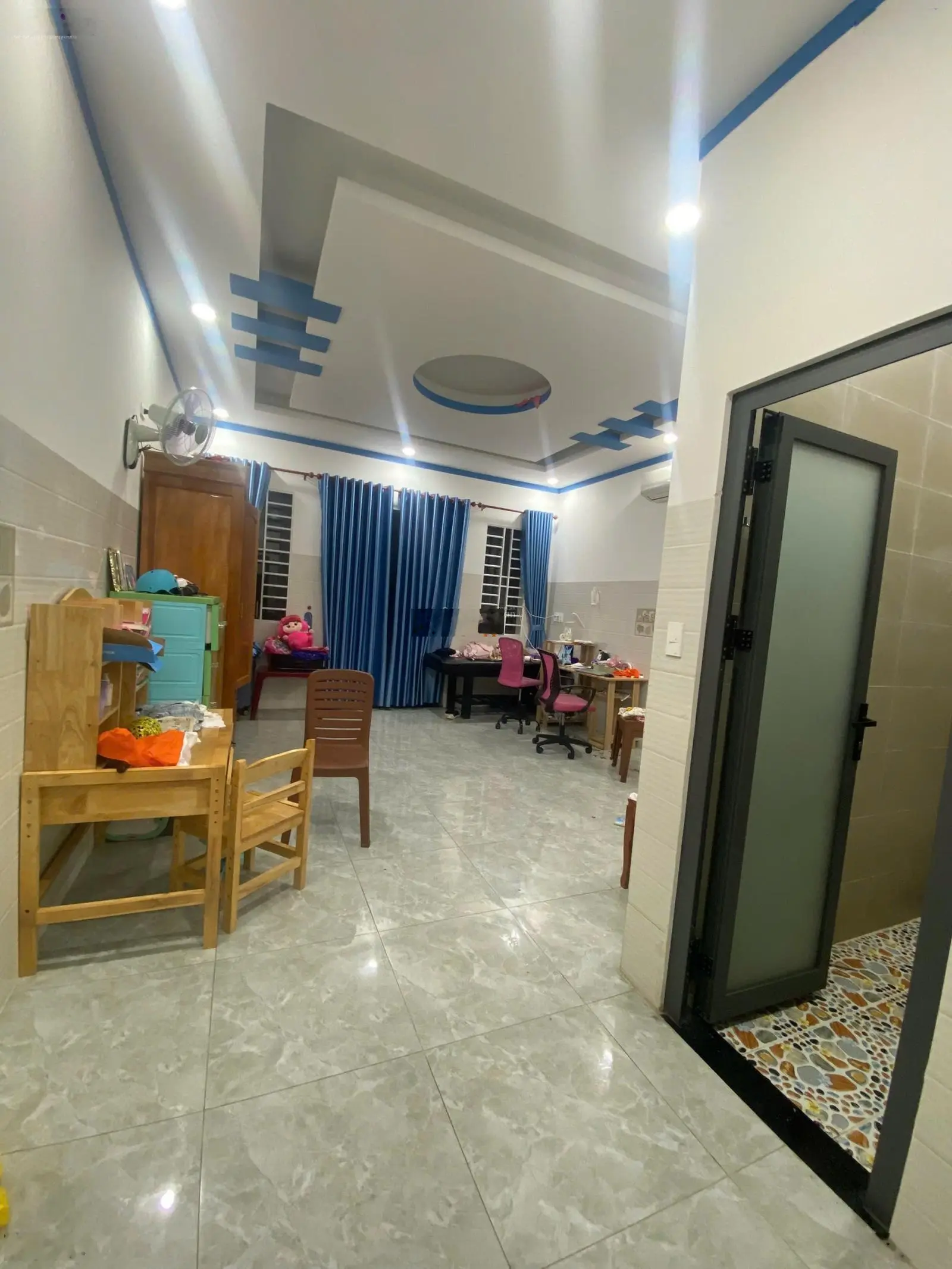 Chủ ngợp nặng bán nhà MT Lê Hồng Phong 5x28 TC 98m2: p.thờ,5pn,5wc,sân 7c, sân cát,2sân thượng