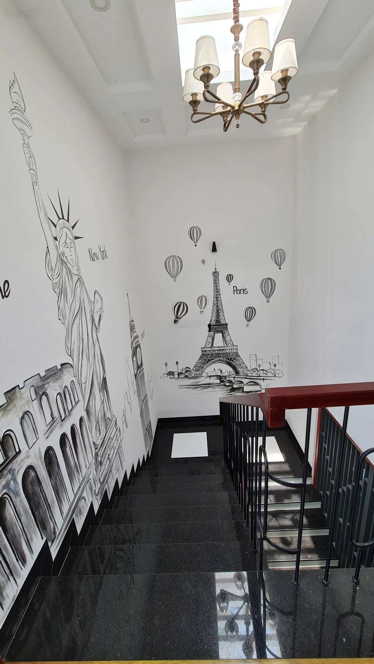 Chính chủ bán căn biệt thự view hồ Hạc Cầm, Khu đô thị Đông Tăng Long, Giá 28,5 tỷ.
