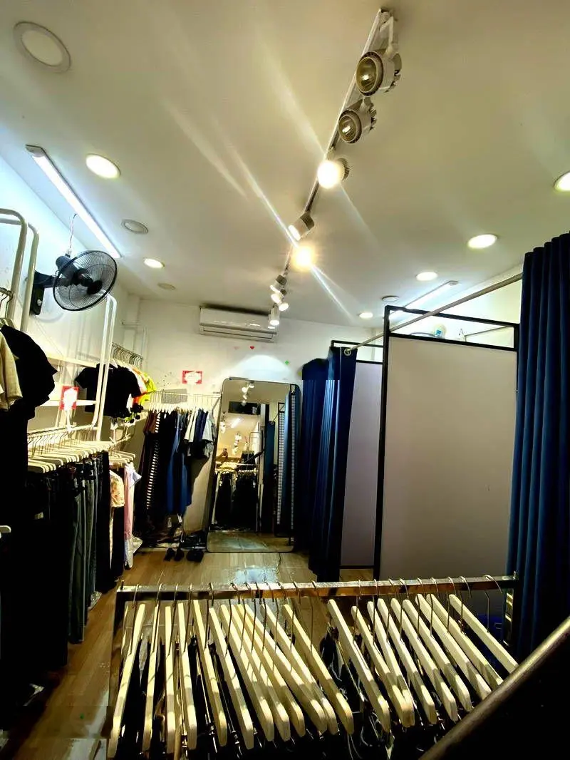 Nhà 25tỷ-đag cho thuê40tr/thág-Phố Chùa Láng-Hồ Láng-ngay Viện Nhi Trung Ương-ĐH Ngoại Thương