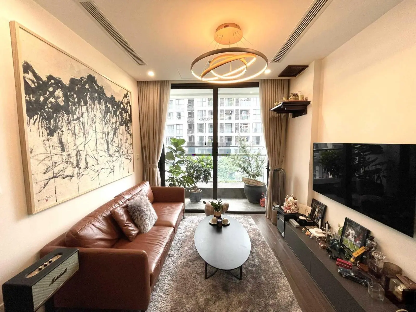 Bán gấp 5 căn 2PN Vinhomes Symphony, sổ đỏ, view đẹp, giá tốt - cơ hội đầu tư sinh lời cao