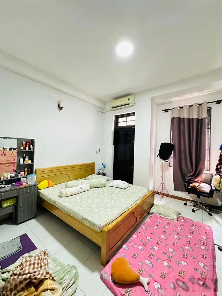 63m2 - 4 tầng - 2 mặt hẻm - Huỳnh Văn Bánh xe hơi vô nhà - an ninh - chỉ 11.8 tỷ