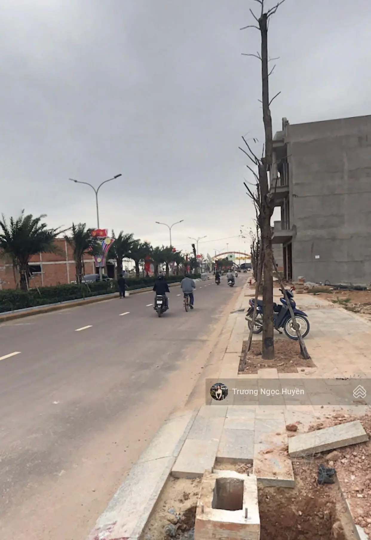 Bán nhanh lô đất Đ. Thái Quốc Hùng, Khóm 1, gần Phố Đi Bộ Tri Tôn, An Giang 120m2 giá 550triệu. SHR
