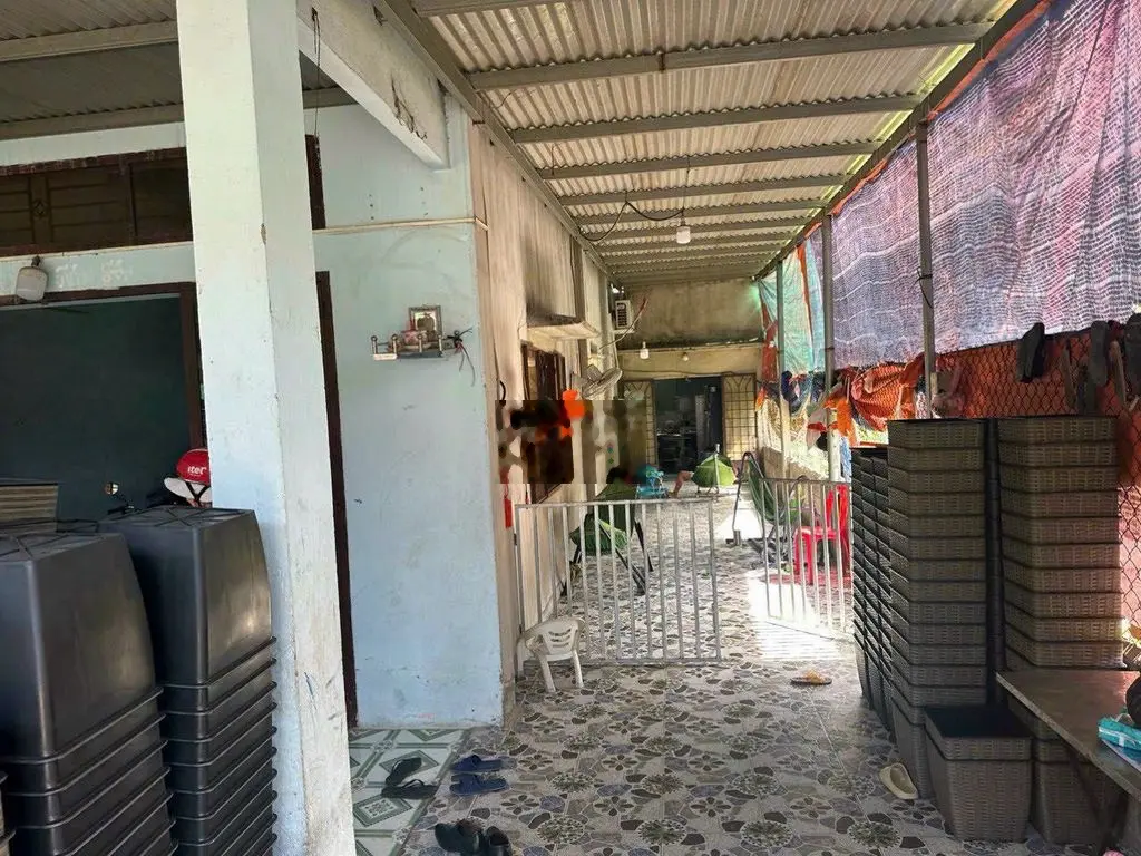 Bán nhà sổ riêng thổ cư gần trục 16 ,giá rẻ hơn 200m2 giá chỉ 1 tỷ 850