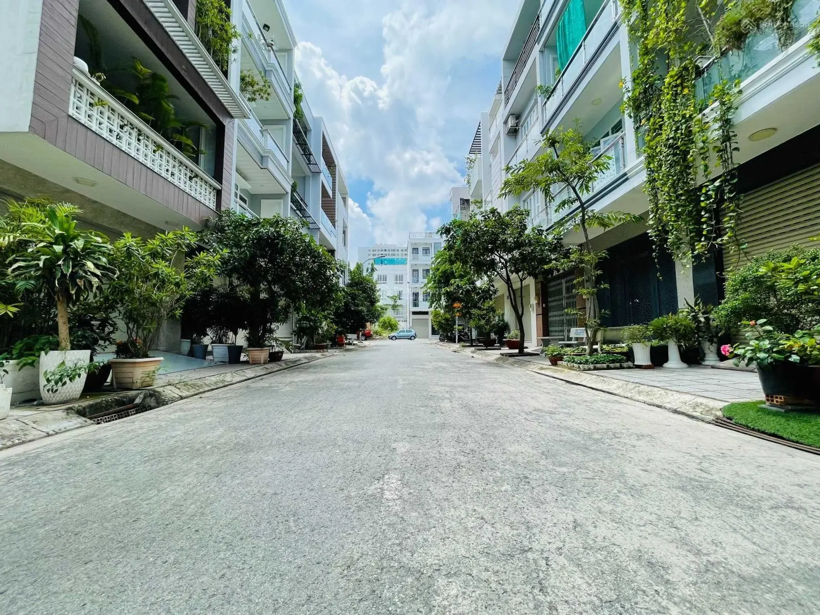 Bán nhà phố 3 lầu (4x17,5m), P. Phú Mỹ, Q.7 Khu Công Ích Quận 4 liền kề Phú Mỹ Hưng giá 11 tỷ