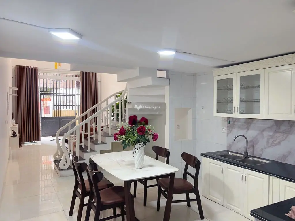 Chính chủ bán nhà thiết kế tuyệt đẹp trung tâm Thành phố- ô tô sát cửa