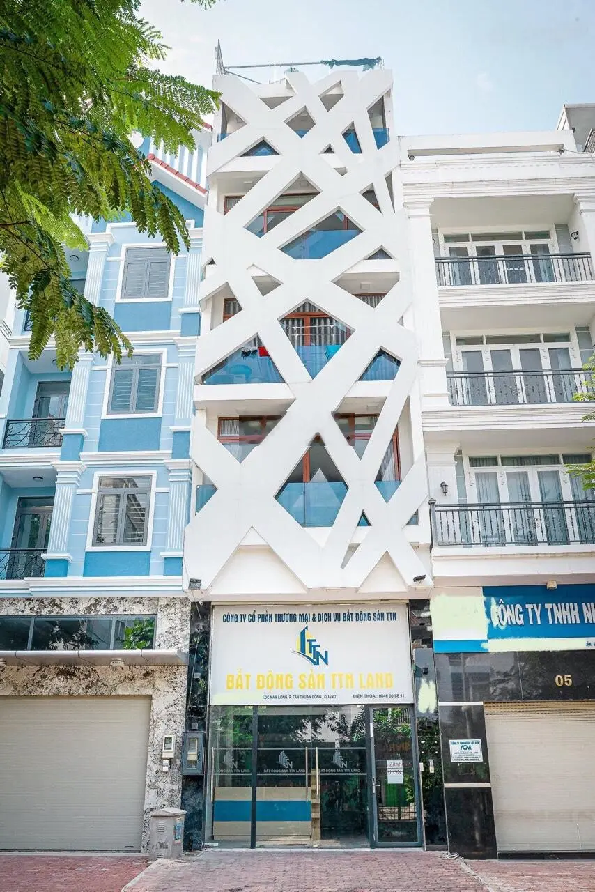 Bán Mặt tiền Trần Trọng Cung giá 23,5 tỷ - DT: 5 x 24 m2, Trệt + 3 lầu. LH: 0902 781 ***