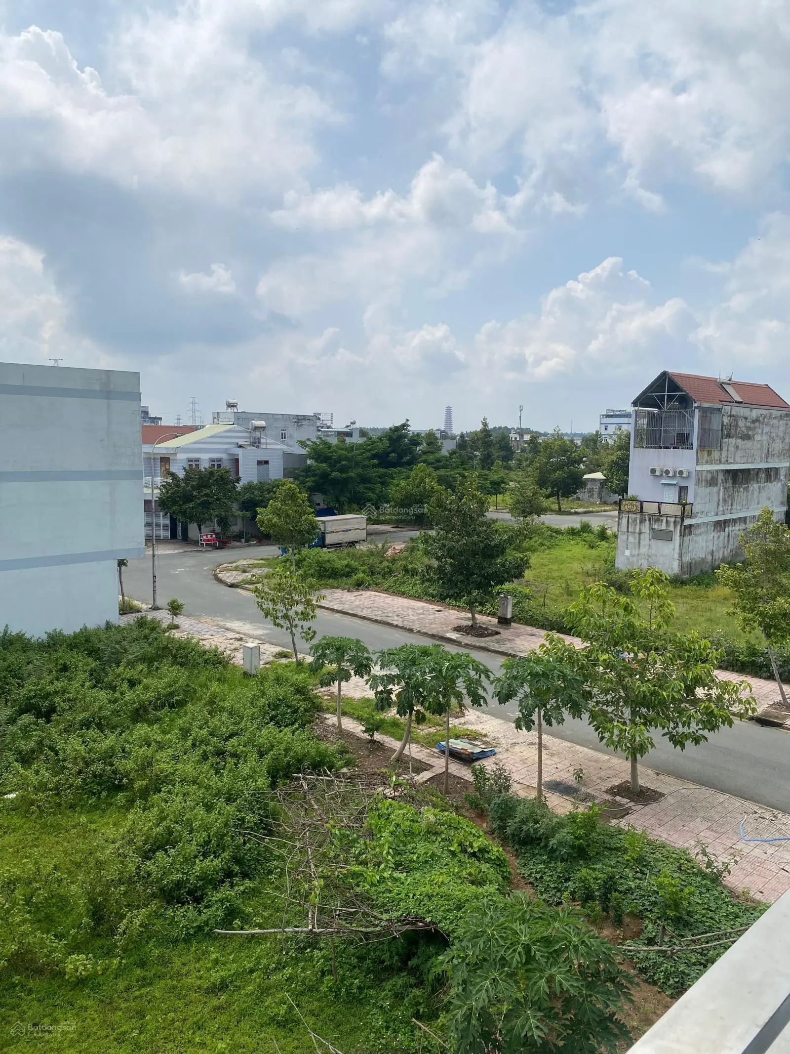 Cần bán gấp lô góc đẹp 210m2 hướng Đông và hướng Bắc. Vị trí đẹp khu dân đông tại KDC An Thuận LT