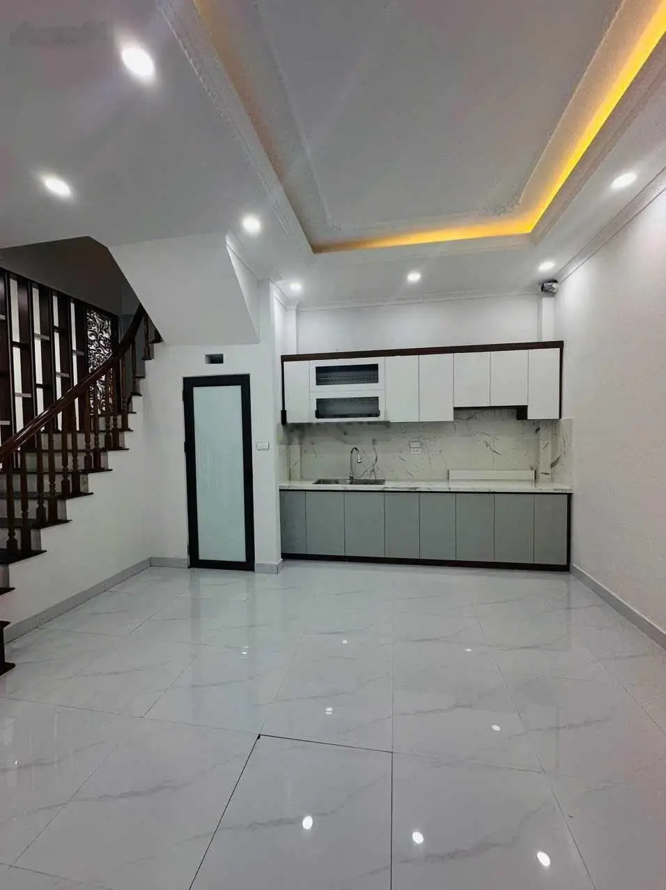 Bán nhà Quỳnh Đô, Vĩnh Quỳnh, Thanh Trì, vị trí trung tâm ngay chợ quỳnh đô, DT 40m, MT 4.8m 4 tầng