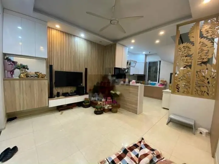 Đang bán nhà ở Đường #Hoàng_Mai, Phường #Hoàng_Văn_Thụ, 48m2, 5T
