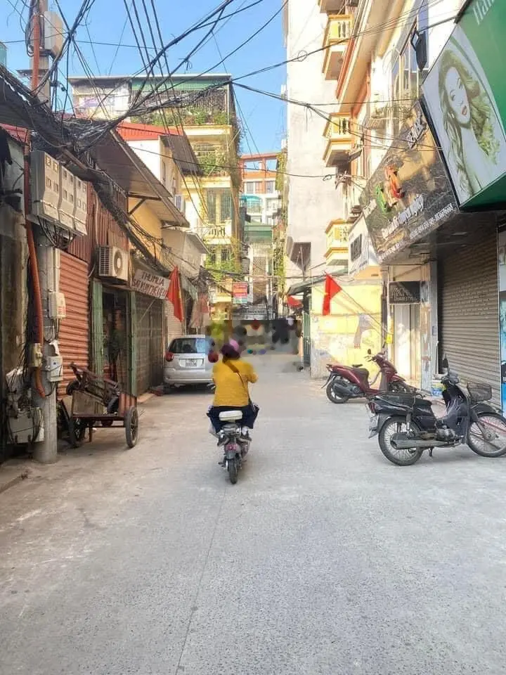 Bán Nhà Phố Đặng Tiến Đông Đống Đa Ô tô đỗ cửa Lô góc giá 7.2 tỷ.