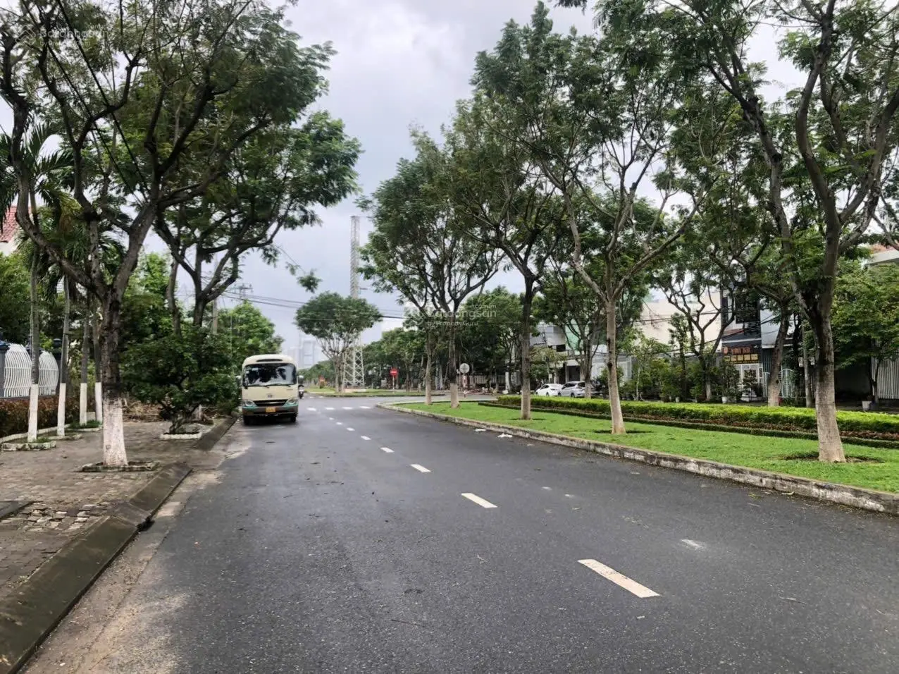 Bán nhà 2 tầng MT đường An Dương Vương, sát sông Hàn, gần cụm khán đài pháo hoa giá tốt