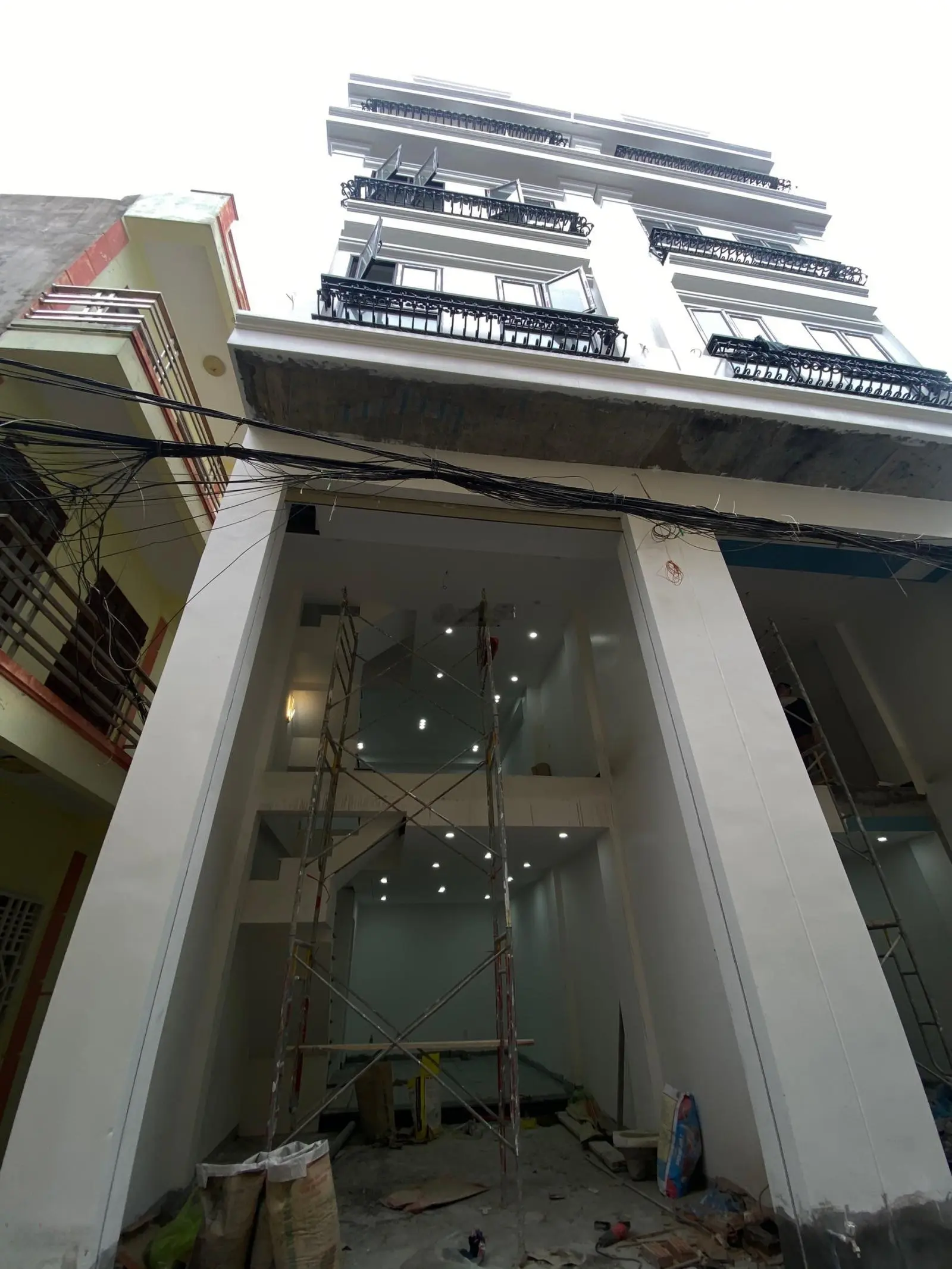 Bán nhà xây mới 42m2 * 5 tầng giá 4,2 tỷ phố thiên lôi - lê chân - Vĩnh niệm Hải phòng