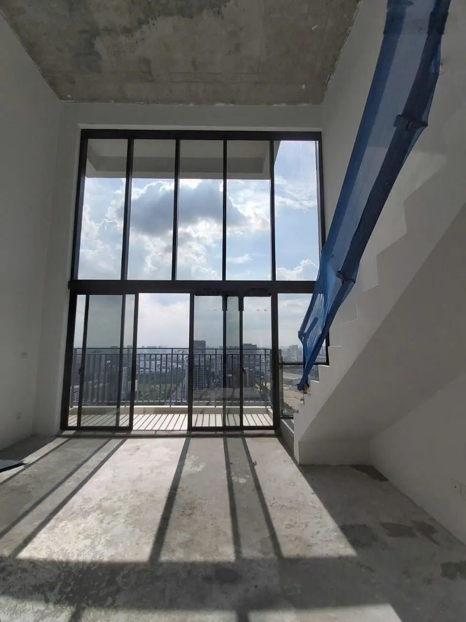 Bán gấp căn Duplex The View siêu đẹp - 137m2 - 9 tỷ. Liên hệ: 0938 886 ***em Yến)